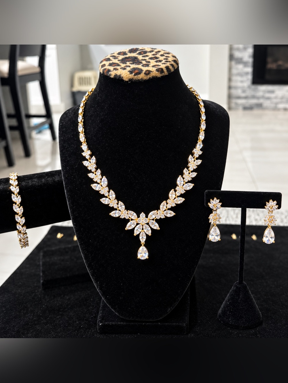 Gold Tone Clear Rhinestone 3 Pc Jewelry Set Necklace Bracelet Earrings